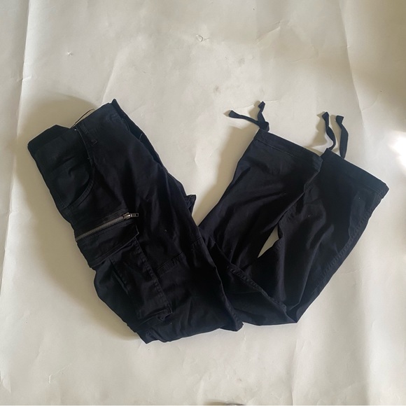 Black Jack And Jones Cargo Pants - Picture 4 of 7